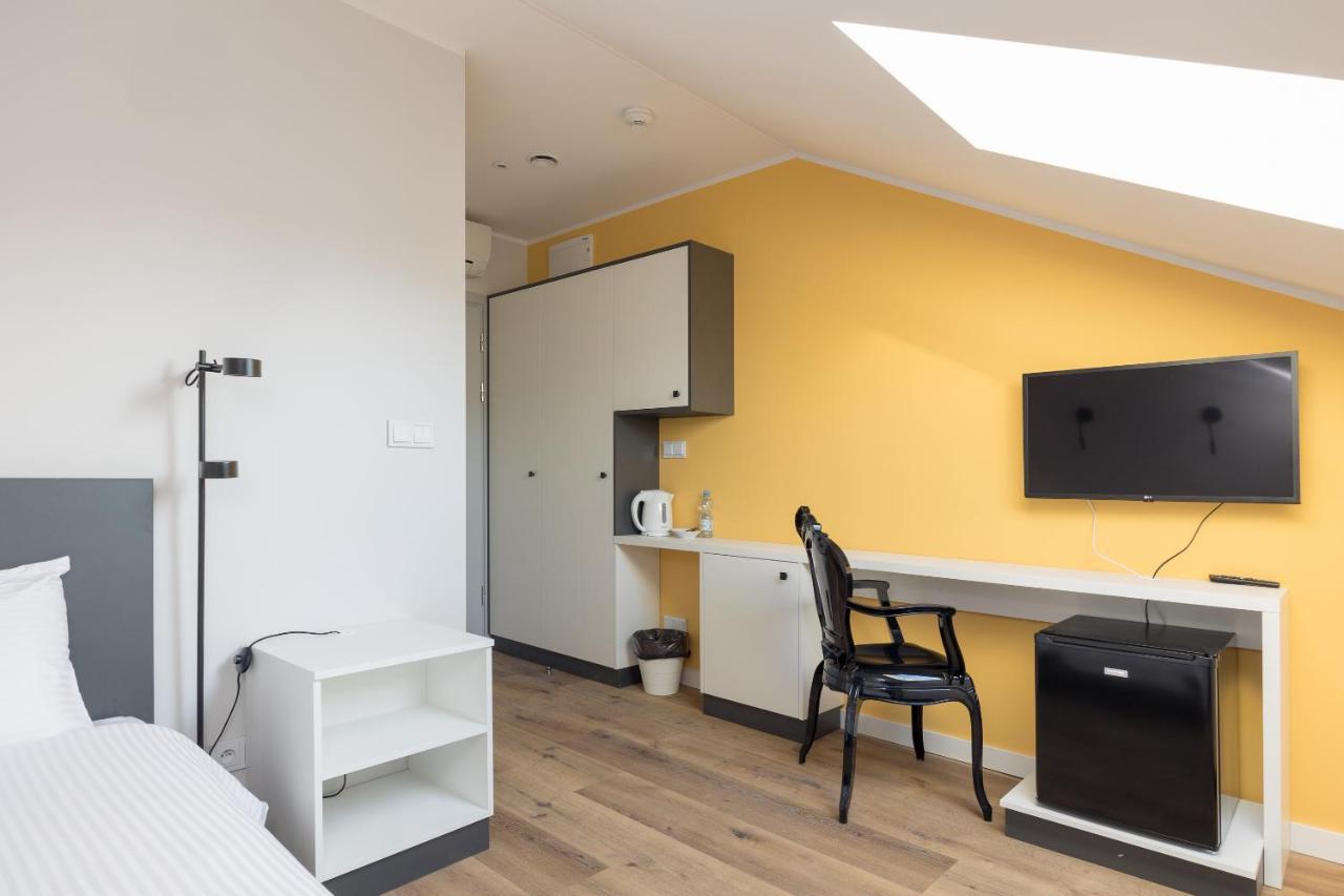 Ae Hostel Nowy Swiat ワルシャワ エクステリア 写真