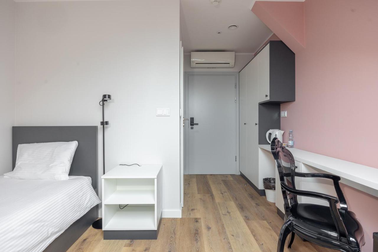 Ae Hostel Nowy Swiat ワルシャワ エクステリア 写真