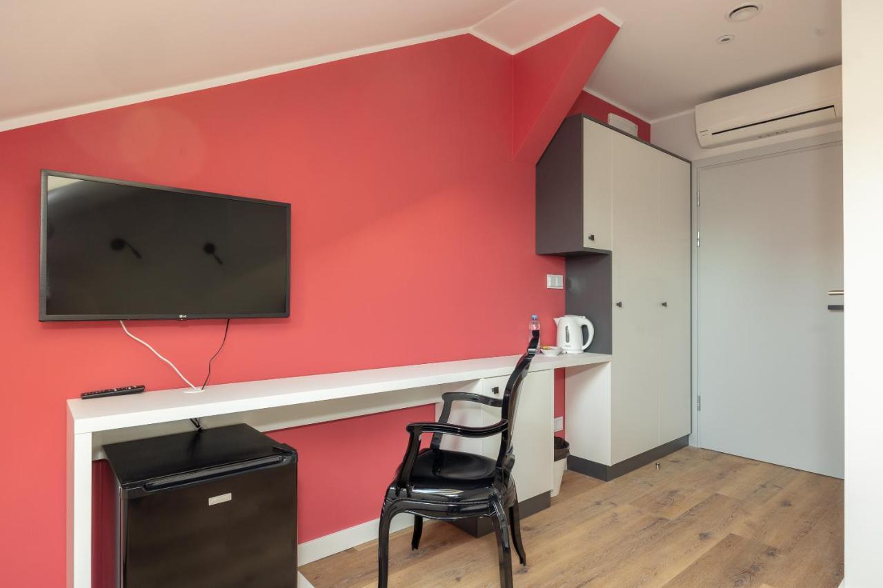Ae Hostel Nowy Swiat ワルシャワ エクステリア 写真