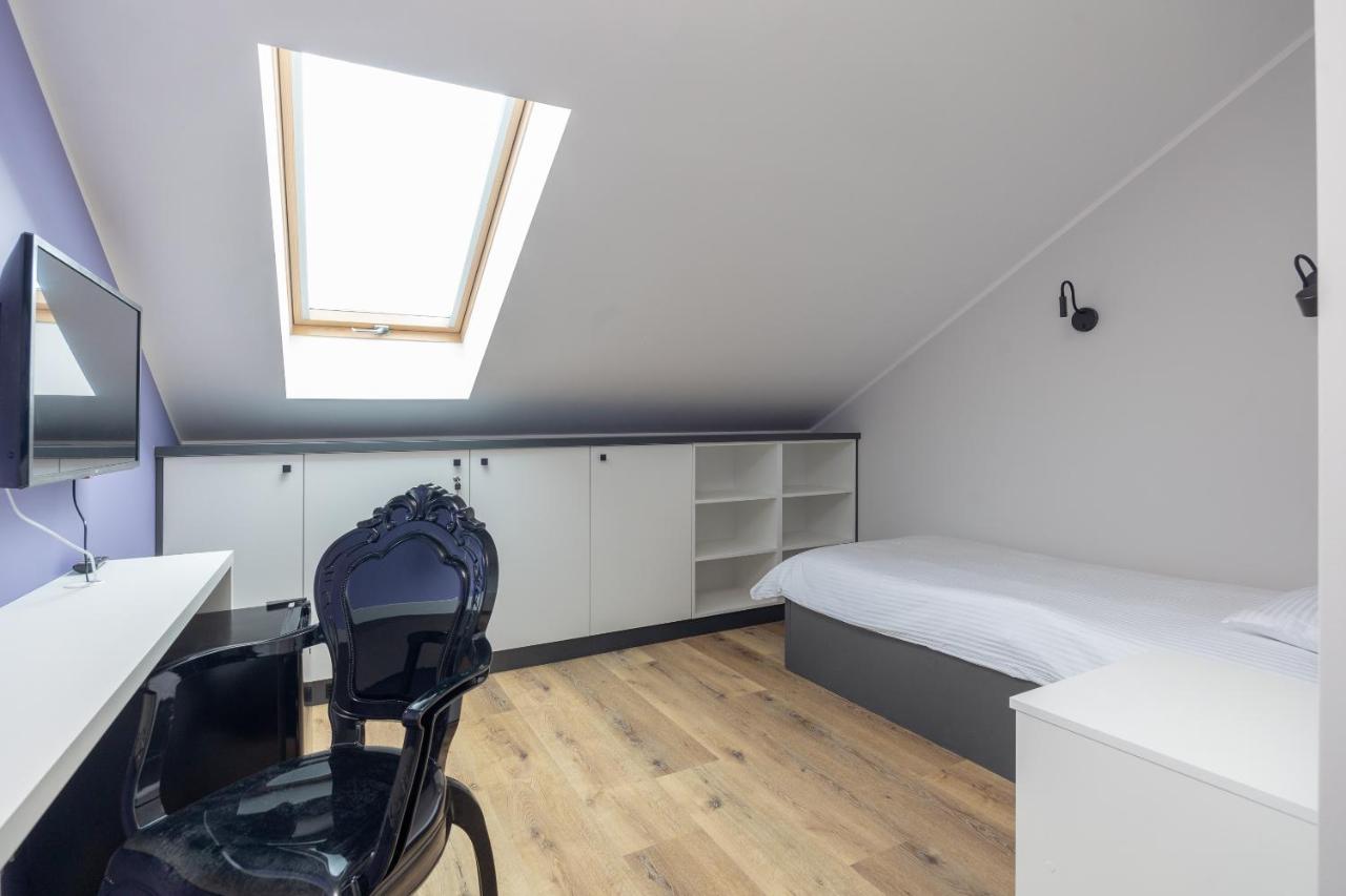 Ae Hostel Nowy Swiat ワルシャワ エクステリア 写真