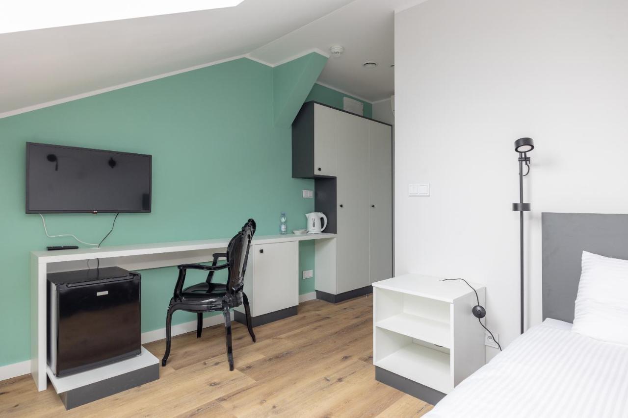 Ae Hostel Nowy Swiat ワルシャワ エクステリア 写真